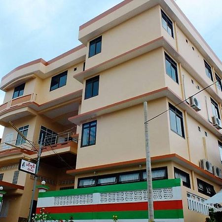 Penguin Hotel Kawthaung Luaran gambar